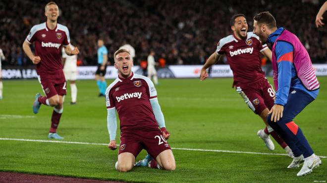 这队的高位逼抢太窒息了